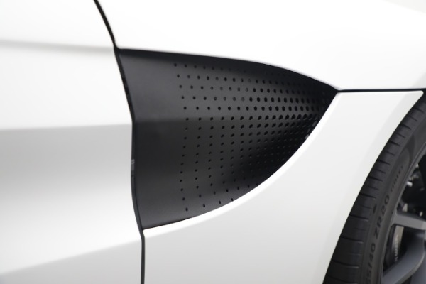 New 2022 Aston Martin Vantage Coupe for sale $185,716 at Bentley Greenwich in Greenwich CT 06830 23