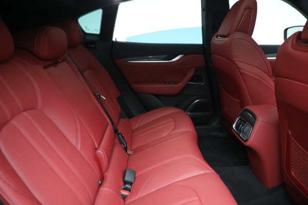 New 2022 Maserati Levante Modena for sale Sold at Bentley Greenwich in Greenwich CT 06830 25
