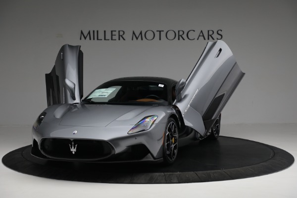 New 2022 Maserati MC20 for sale Call for price at Bentley Greenwich in Greenwich CT 06830 2