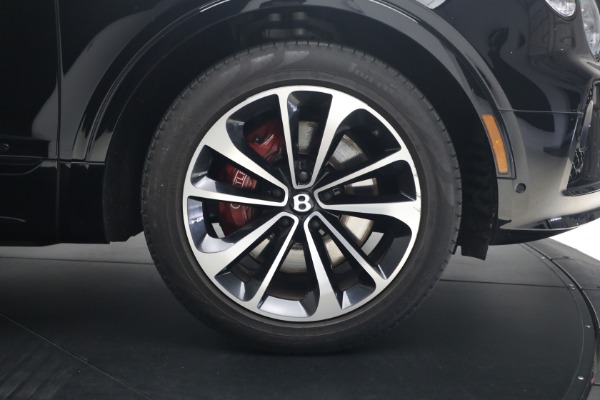 Used 2022 Bentley Bentayga V8 for sale $137,900 at Bentley Greenwich in Greenwich CT 06830 16