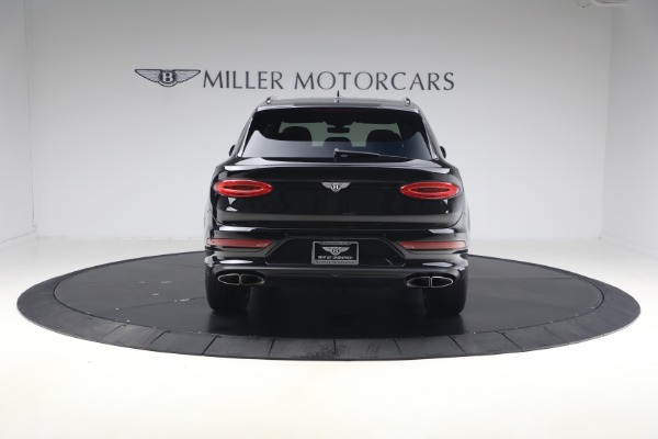 Used 2022 Bentley Bentayga V8 for sale $137,900 at Bentley Greenwich in Greenwich CT 06830 6