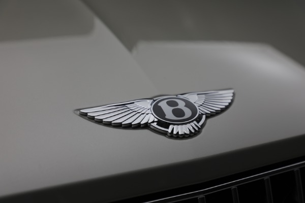 New 2023 Bentley Bentayga EWB Azure for sale $302,995 at Bentley Greenwich in Greenwich CT 06830 11