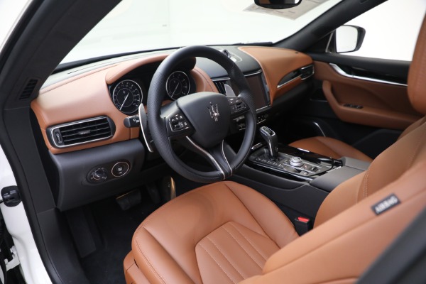 New 2022 Maserati Levante Modena for sale Sold at Bentley Greenwich in Greenwich CT 06830 17