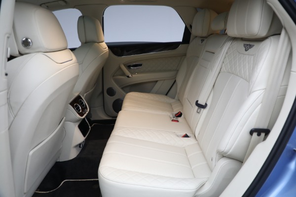 Used 2018 Bentley Bentayga W12 Signature for sale $129,900 at Bentley Greenwich in Greenwich CT 06830 25