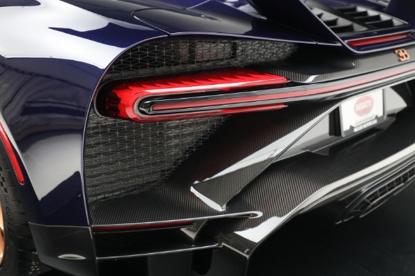 Used 2021 Bugatti Chiron Pur Sport for sale Sold at Bentley Greenwich in Greenwich CT 06830 13