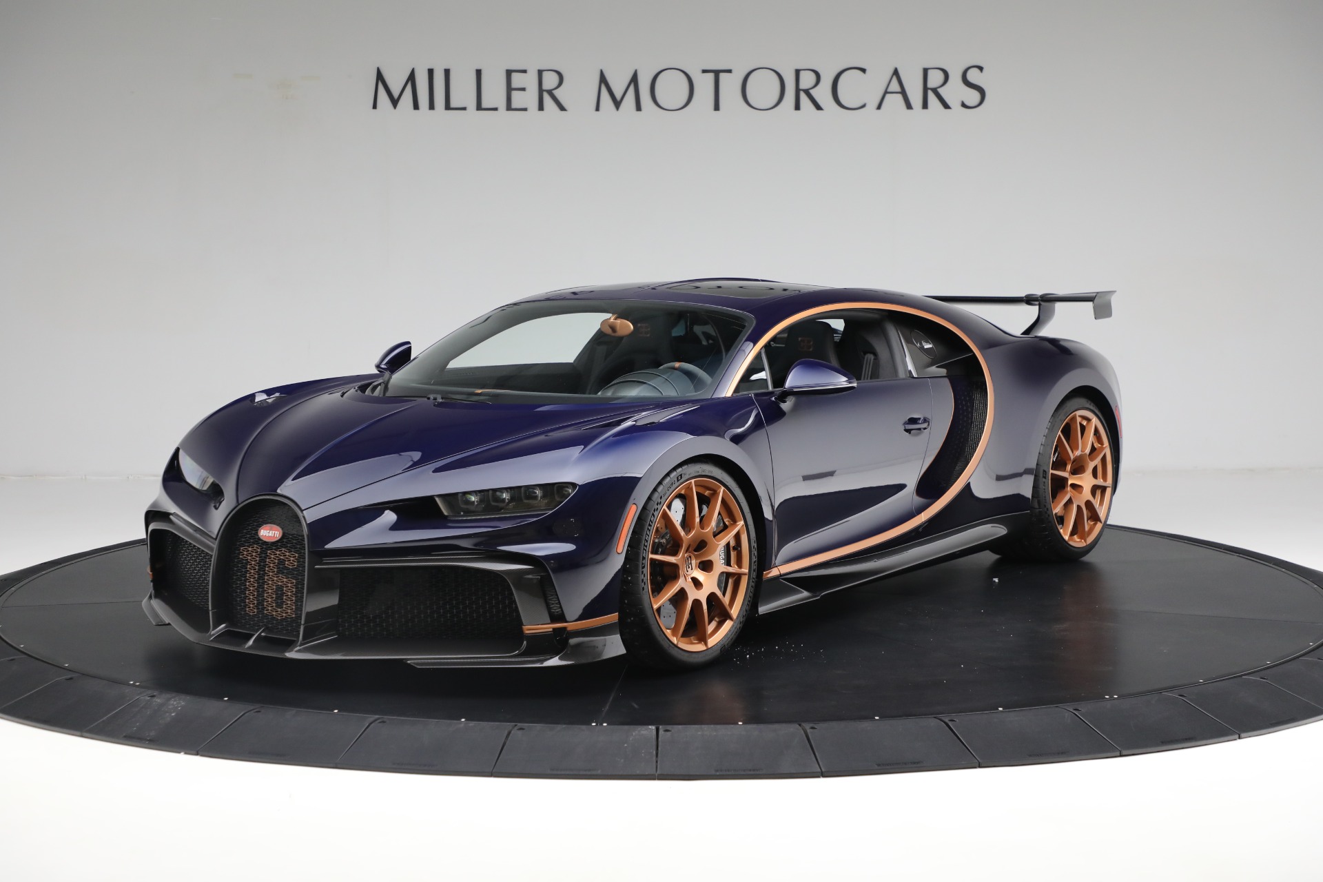 Used 2021 Bugatti Chiron Pur Sport for sale Call for price at Bentley Greenwich in Greenwich CT 06830 1