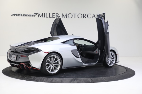 Used 2019 McLaren 570S for sale Sold at Bentley Greenwich in Greenwich CT 06830 18