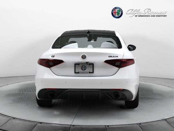 New 2023 Alfa Romeo Giulia Estrema for sale $55,610 at Bentley Greenwich in Greenwich CT 06830 6
