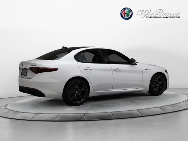 New 2023 Alfa Romeo Giulia Estrema for sale $55,610 at Bentley Greenwich in Greenwich CT 06830 8