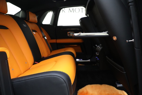 Used 2023 Rolls-Royce Black Badge Ghost for sale $319,900 at Bentley Greenwich in Greenwich CT 06830 25