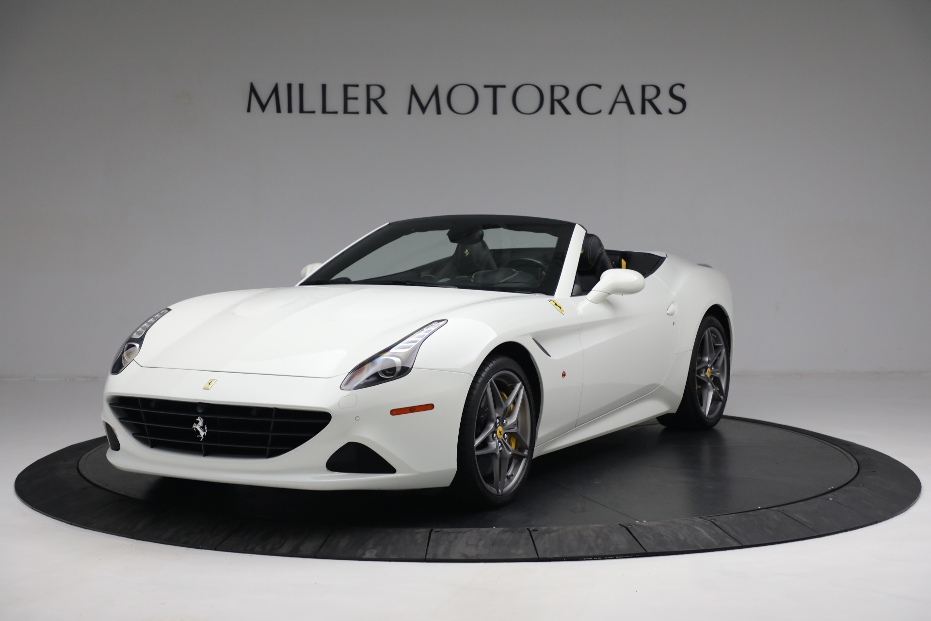 Used 2015 Ferrari California T for sale Sold at Bentley Greenwich in Greenwich CT 06830 1