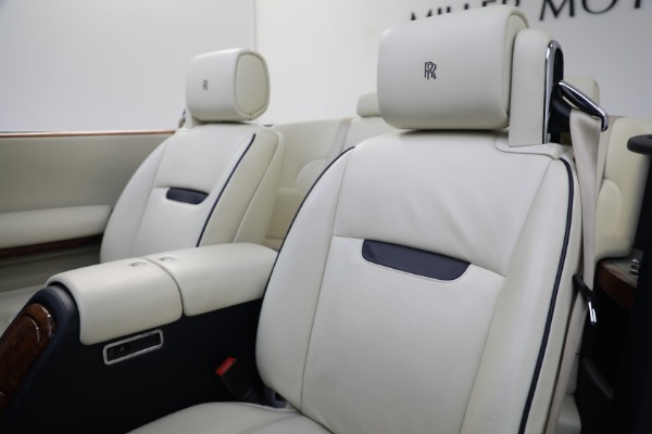 Used 2011 Rolls-Royce Phantom Drophead Coupe for sale Sold at Bentley Greenwich in Greenwich CT 06830 22