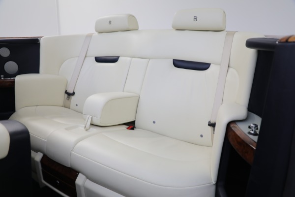 Used 2011 Rolls-Royce Phantom Drophead Coupe for sale $209,900 at Bentley Greenwich in Greenwich CT 06830 23