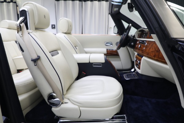 Used 2011 Rolls-Royce Phantom Drophead Coupe for sale Sold at Bentley Greenwich in Greenwich CT 06830 25