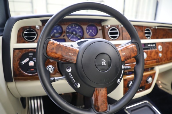 Used 2011 Rolls-Royce Phantom Drophead Coupe for sale $209,900 at Bentley Greenwich in Greenwich CT 06830 28