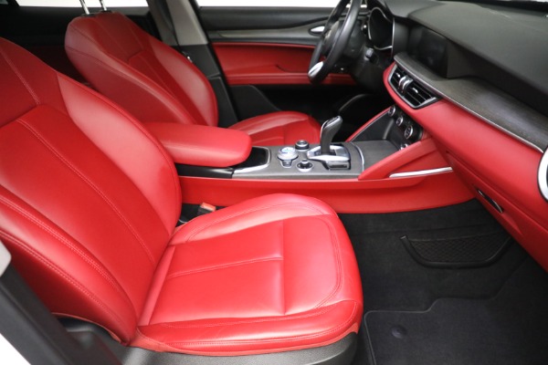 Used 2021 Alfa Romeo Stelvio TI for sale Sold at Bentley Greenwich in Greenwich CT 06830 18