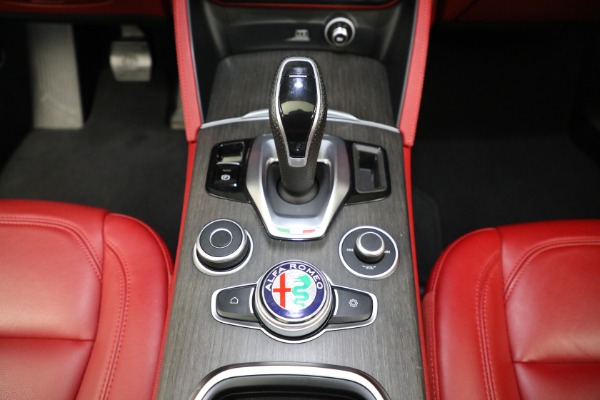 Used 2021 Alfa Romeo Stelvio TI for sale Sold at Bentley Greenwich in Greenwich CT 06830 22