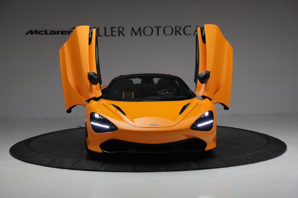 New 2022 McLaren 720S Spider Performance for sale $377,370 at Bentley Greenwich in Greenwich CT 06830 12