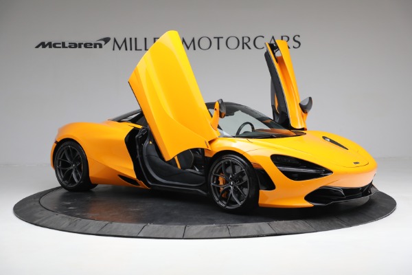 New 2022 McLaren 720S Spider Performance for sale $377,370 at Bentley Greenwich in Greenwich CT 06830 19