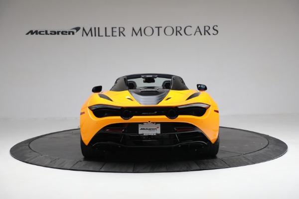 New 2022 McLaren 720S Spider Performance for sale $377,370 at Bentley Greenwich in Greenwich CT 06830 5