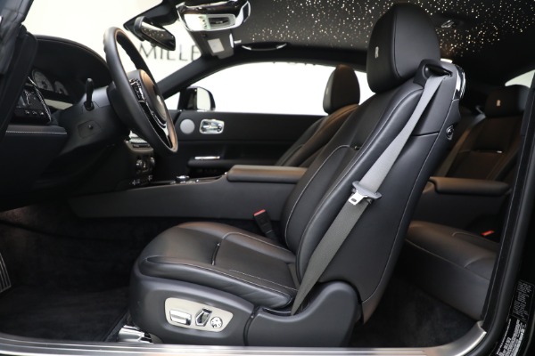 Used 2019 Rolls-Royce Wraith for sale $285,900 at Bentley Greenwich in Greenwich CT 06830 17