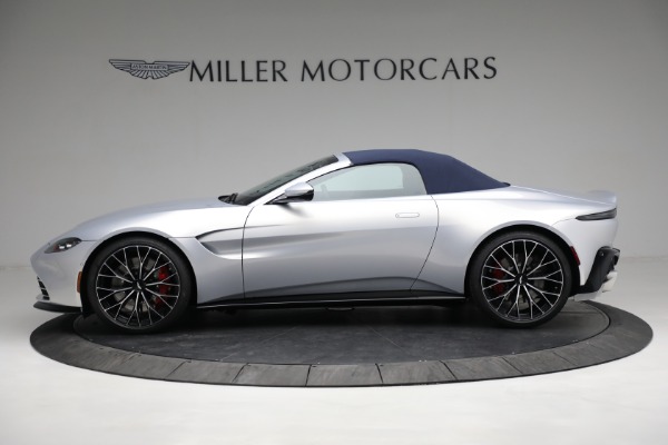 Used 2023 Aston Martin Vantage Roadster for sale $181,900 at Bentley Greenwich in Greenwich CT 06830 11