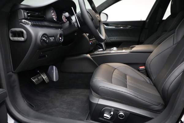 New 2023 Maserati Quattroporte Modena Q4 for sale $138,495 at Bentley Greenwich in Greenwich CT 06830 14