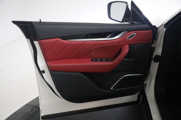 New 2023 Maserati Levante GT for sale $87,270 at Bentley Greenwich in Greenwich CT 06830 18