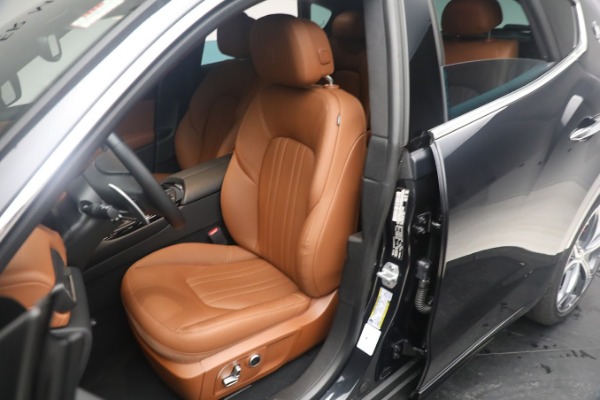 New 2023 Maserati Levante GT for sale $86,712 at Bentley Greenwich in Greenwich CT 06830 23