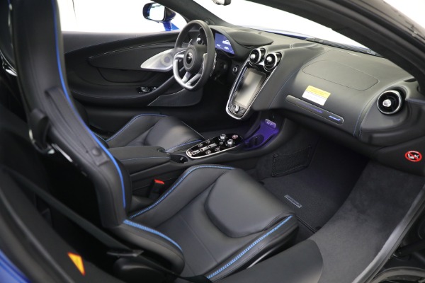 New 2023 McLaren GT Luxe for sale $229,790 at Bentley Greenwich in Greenwich CT 06830 21