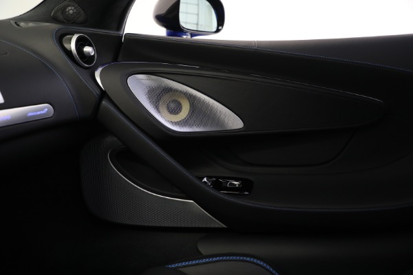 New 2023 McLaren GT Luxe for sale $229,790 at Bentley Greenwich in Greenwich CT 06830 28