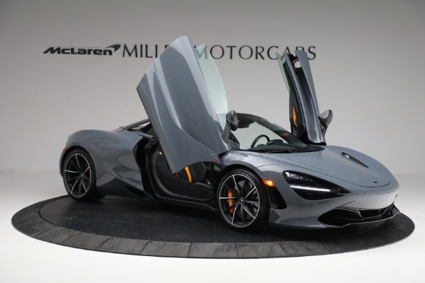 New 2022 McLaren 720S Spider Performance for sale $393,270 at Bentley Greenwich in Greenwich CT 06830 16