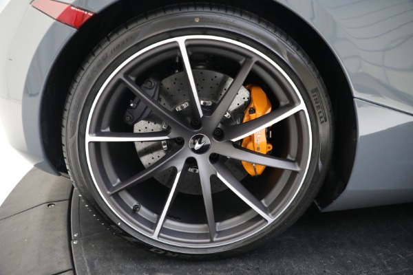 New 2022 McLaren 720S Spider Performance for sale Call for price at Bentley Greenwich in Greenwich CT 06830 23