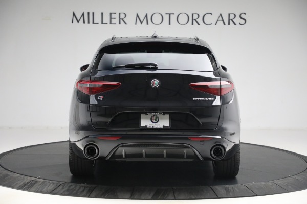 New 2022 Alfa Romeo Stelvio Veloce for sale Sold at Bentley Greenwich in Greenwich CT 06830 6