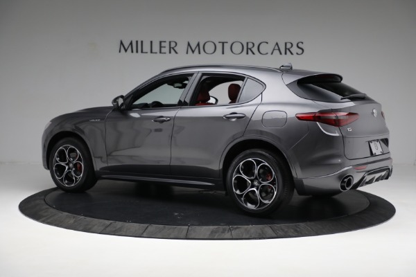 New 2022 Alfa Romeo Stelvio Veloce for sale $55,605 at Bentley Greenwich in Greenwich CT 06830 5