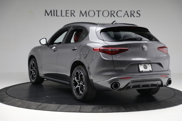 New 2022 Alfa Romeo Stelvio Veloce for sale $55,605 at Bentley Greenwich in Greenwich CT 06830 6