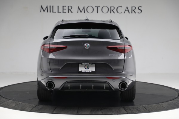New 2022 Alfa Romeo Stelvio Veloce for sale $55,605 at Bentley Greenwich in Greenwich CT 06830 7