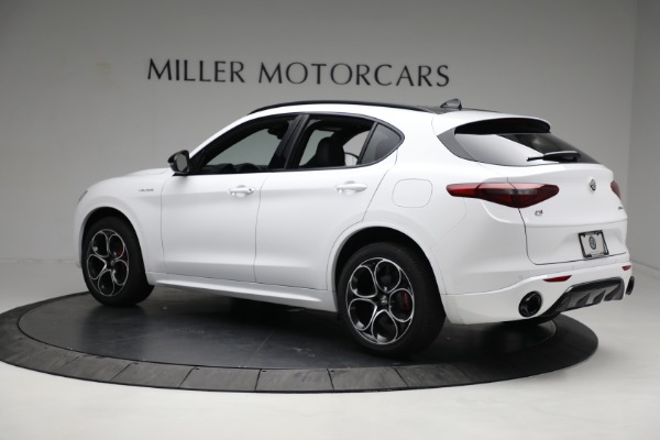 New 2022 Alfa Romeo Stelvio Veloce for sale Sold at Bentley Greenwich in Greenwich CT 06830 4