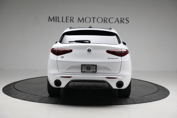 New 2022 Alfa Romeo Stelvio Veloce for sale Sold at Bentley Greenwich in Greenwich CT 06830 6