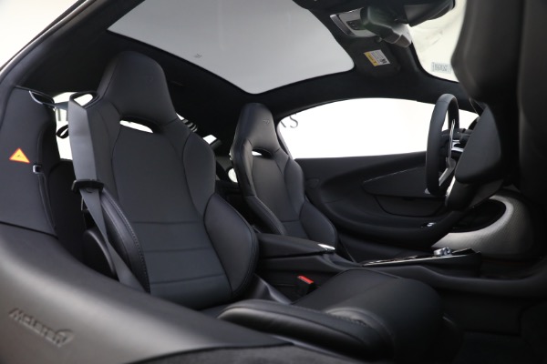 New 2023 McLaren GT Luxe for sale Sold at Bentley Greenwich in Greenwich CT 06830 25