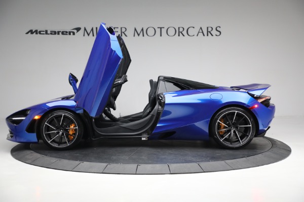 New 2023 McLaren 720S Spider Performance for sale $407,510 at Bentley Greenwich in Greenwich CT 06830 15