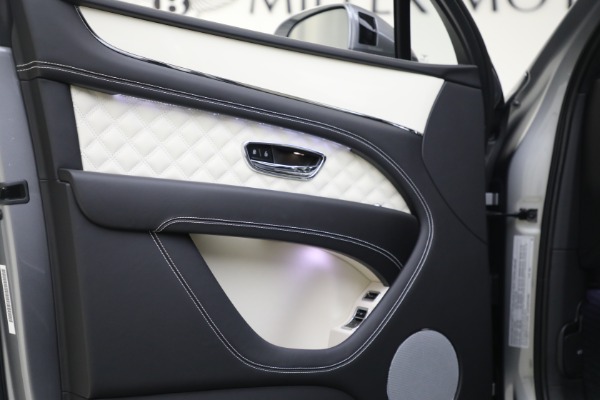 New 2023 Bentley Bentayga V8 Azure for sale $263,320 at Bentley Greenwich in Greenwich CT 06830 14