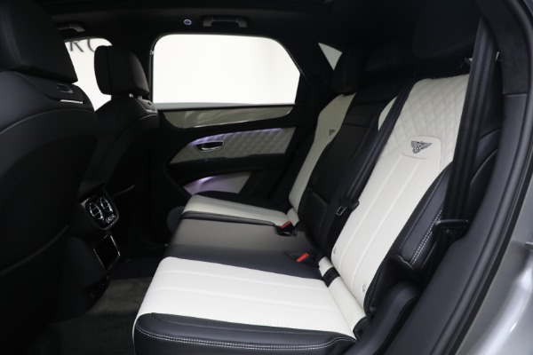 New 2023 Bentley Bentayga V8 Azure for sale $263,320 at Bentley Greenwich in Greenwich CT 06830 25