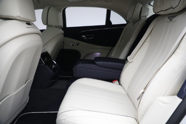 New 2023 Bentley Flying Spur Hybrid for sale $244,610 at Bentley Greenwich in Greenwich CT 06830 25