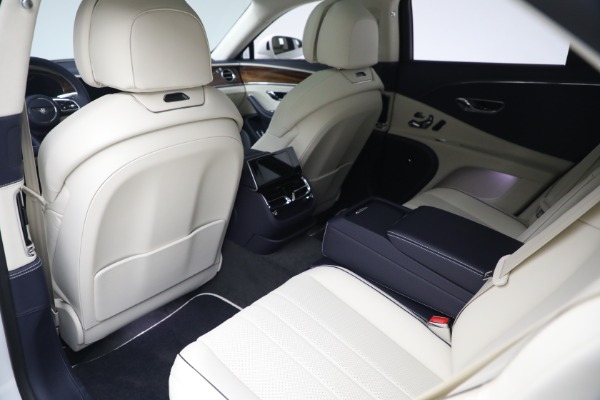 New 2023 Bentley Flying Spur Hybrid for sale $244,610 at Bentley Greenwich in Greenwich CT 06830 26