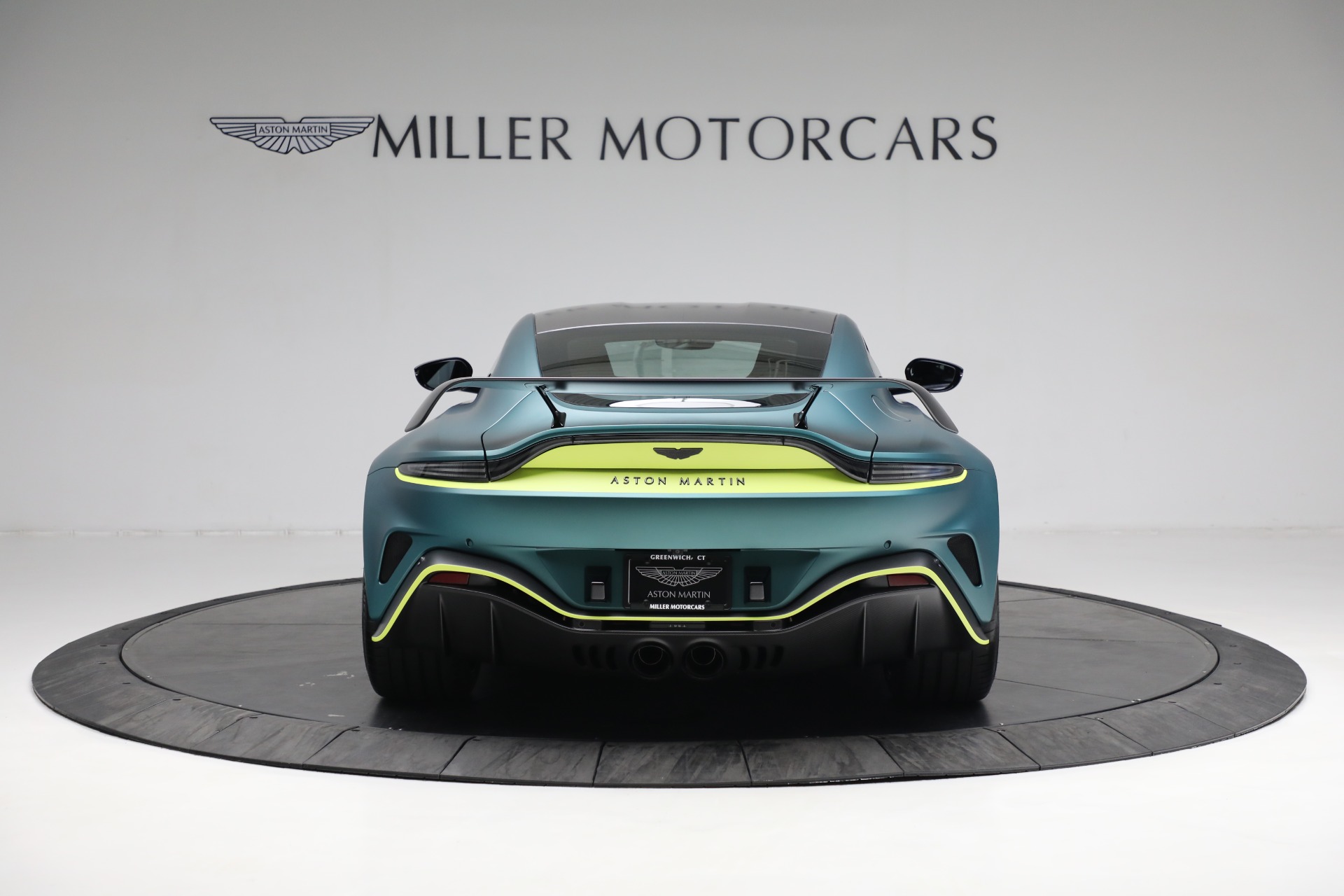 ASTON MARTÍN V12 VANTAGE 2023 GRÜN 1:43 SOLIDO | Kaufen auf