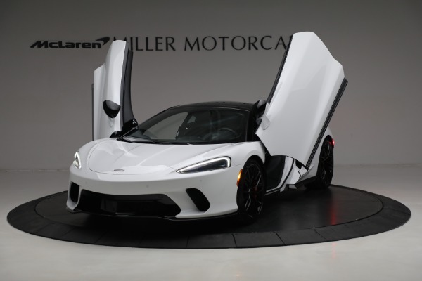 New 2023 McLaren GT Luxe for sale $222,890 at Bentley Greenwich in Greenwich CT 06830 17