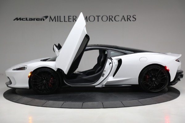 New 2023 McLaren GT Luxe for sale $222,890 at Bentley Greenwich in Greenwich CT 06830 18