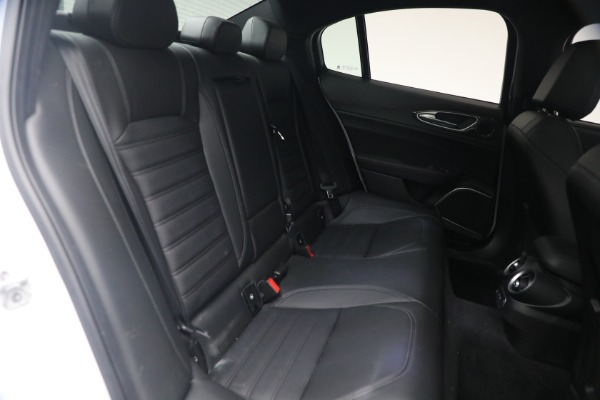 Used 2023 Alfa Romeo Giulia Estrema for sale $32,900 at Bentley Greenwich in Greenwich CT 06830 20