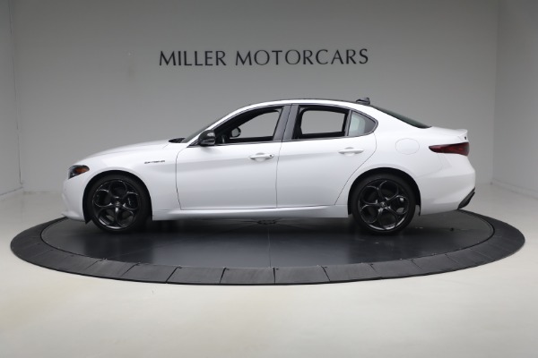 Used 2023 Alfa Romeo Giulia Estrema for sale $32,900 at Bentley Greenwich in Greenwich CT 06830 3